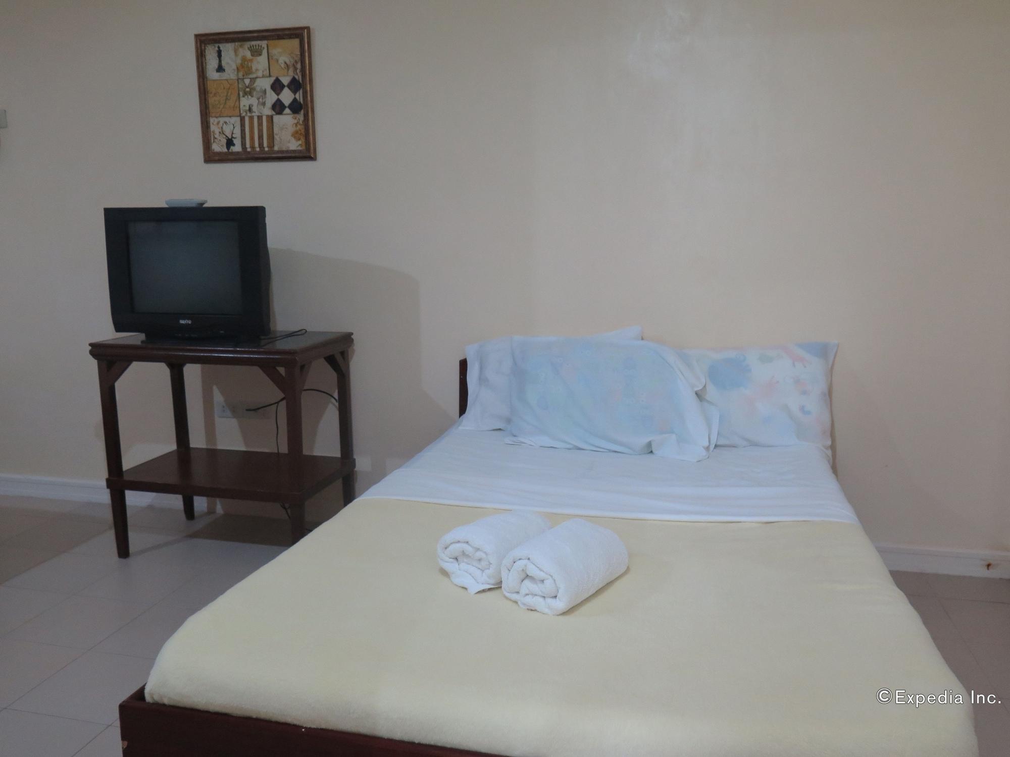 Villa Del Pueblo Inn Panglao Exterior photo