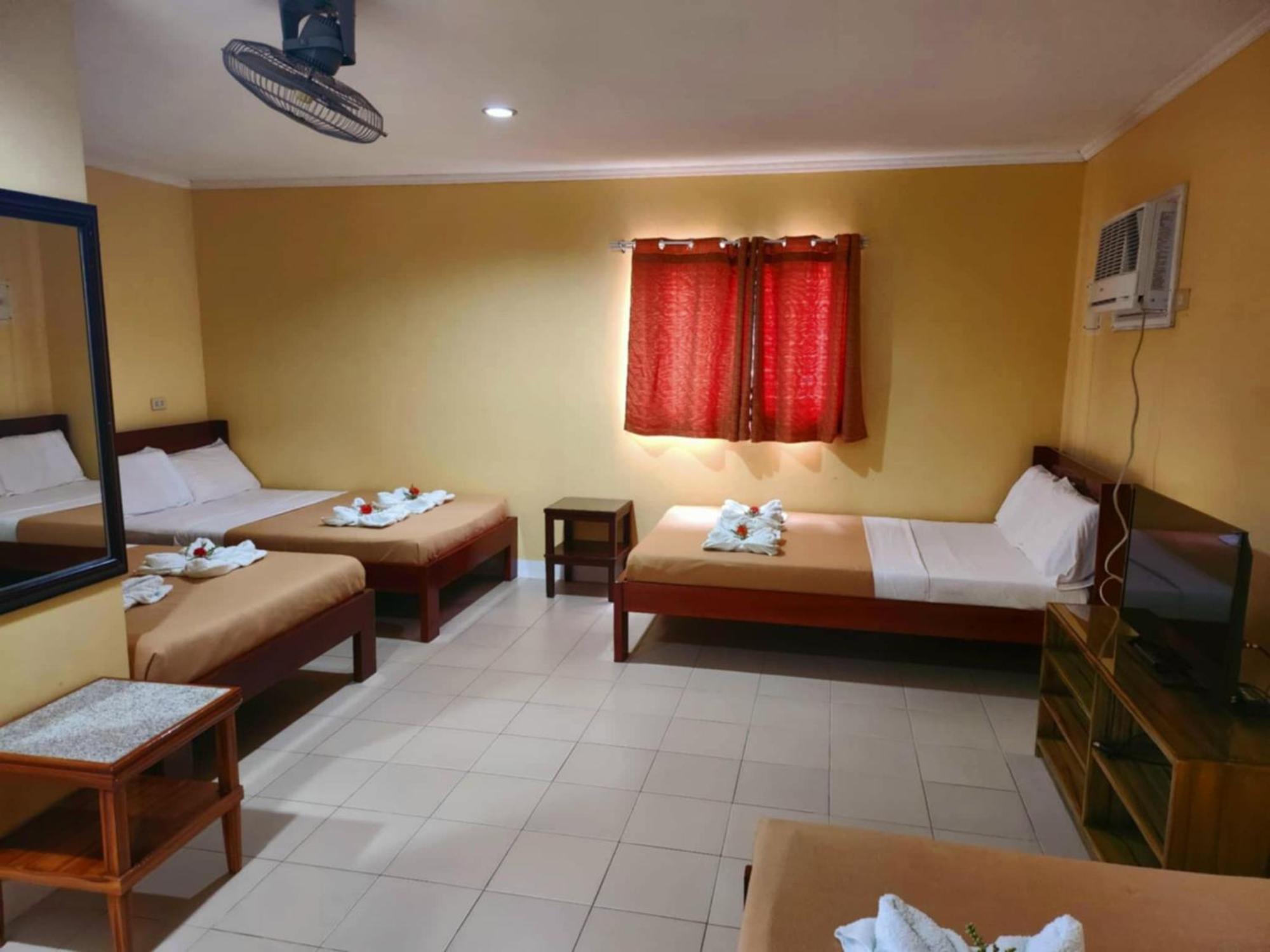 Villa Del Pueblo Inn Panglao Exterior photo