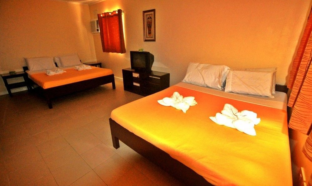 Villa Del Pueblo Inn Panglao Exterior photo